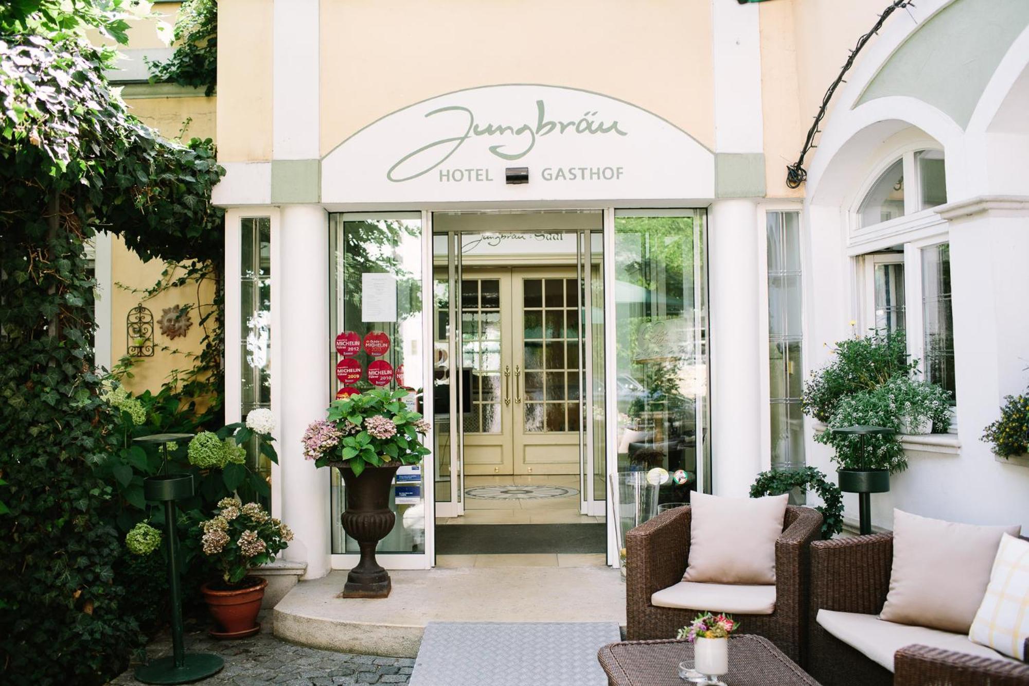Hotel Jungbraeu Abensberg Exterior photo